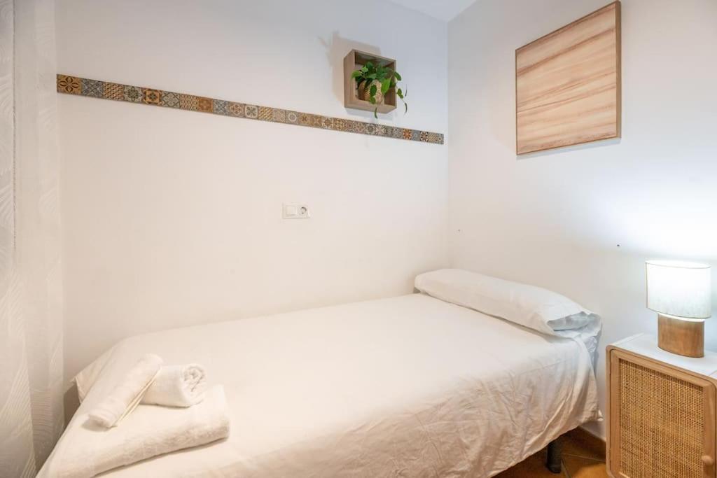 Encantador Apartamento Cerca Del Mar Малага Экстерьер фото