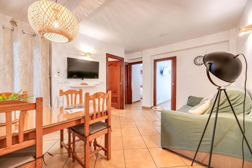 Encantador Apartamento Cerca Del Mar Малага Экстерьер фото