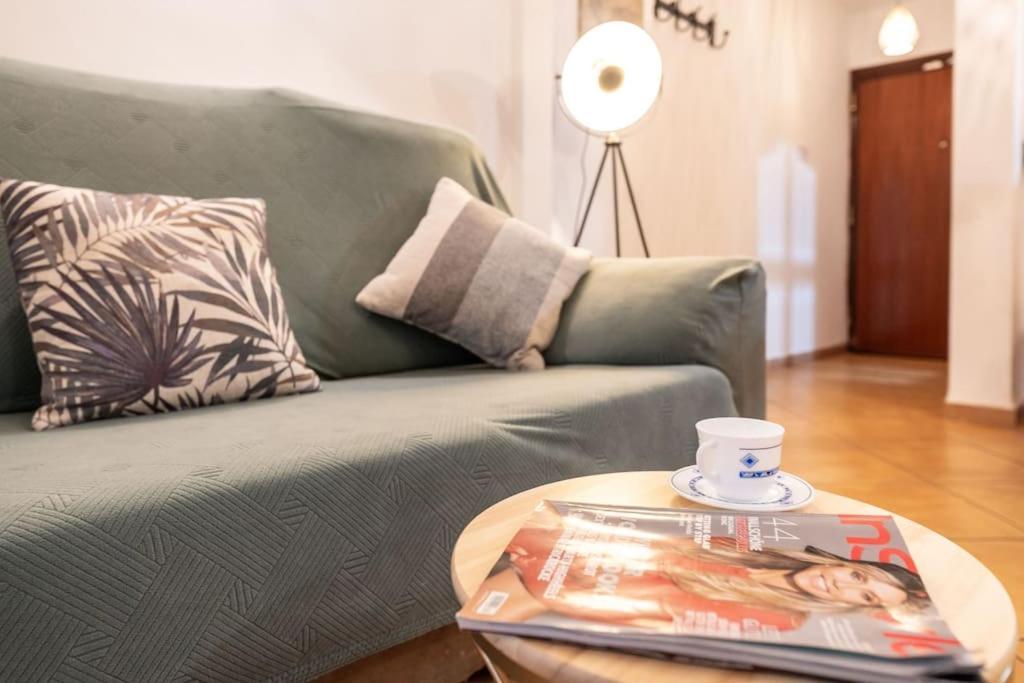 Encantador Apartamento Cerca Del Mar Малага Экстерьер фото